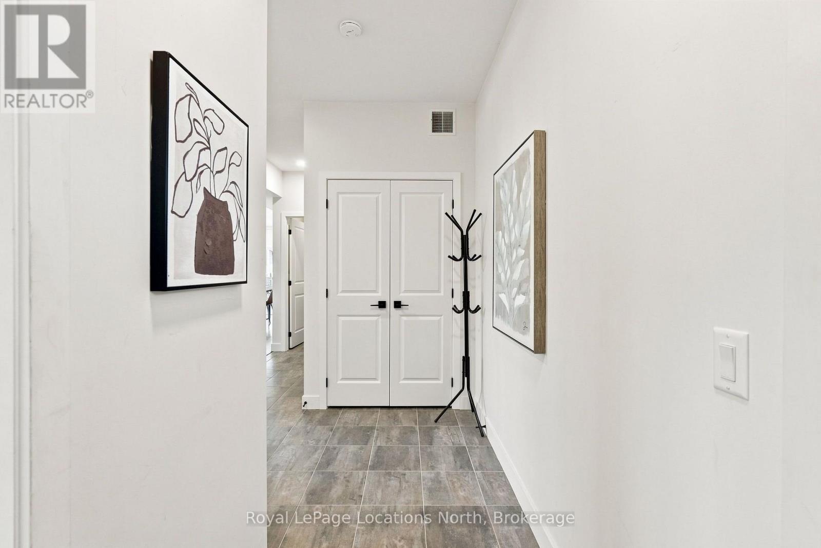 #206 21 BECKWITH LANE - Image 4