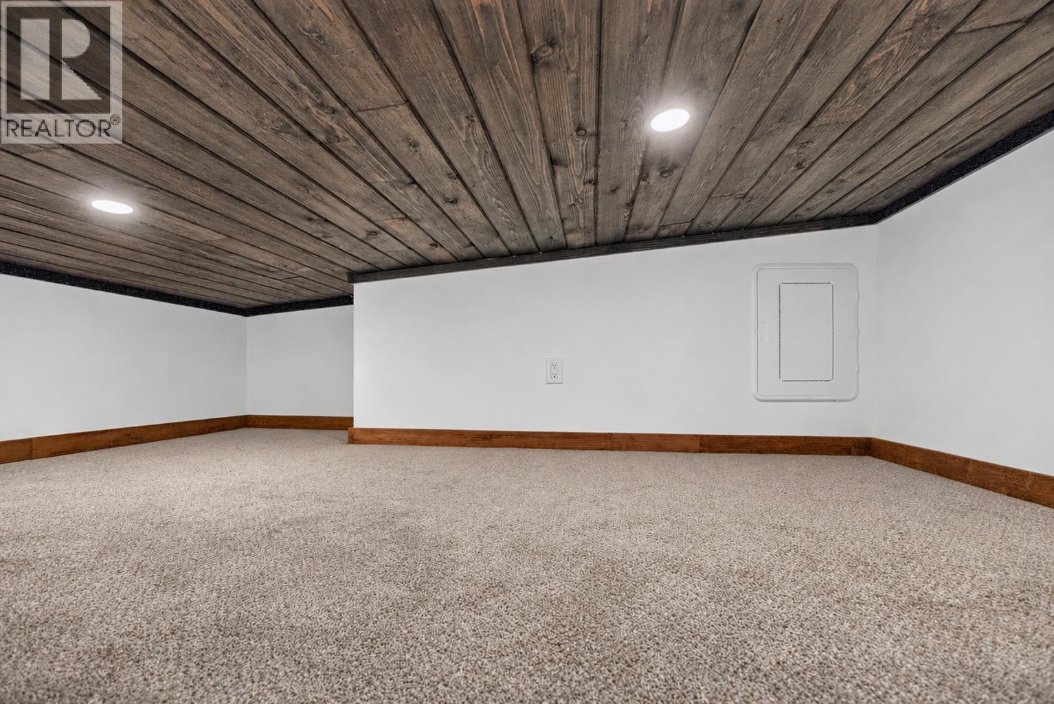 #1 5533 33 Highway - Image 10