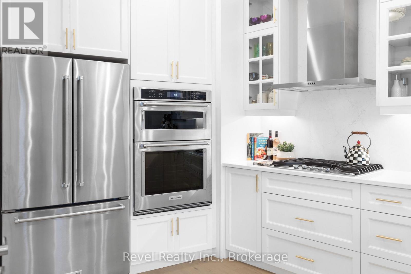 #221 99 LOUISA STREET - Image 11