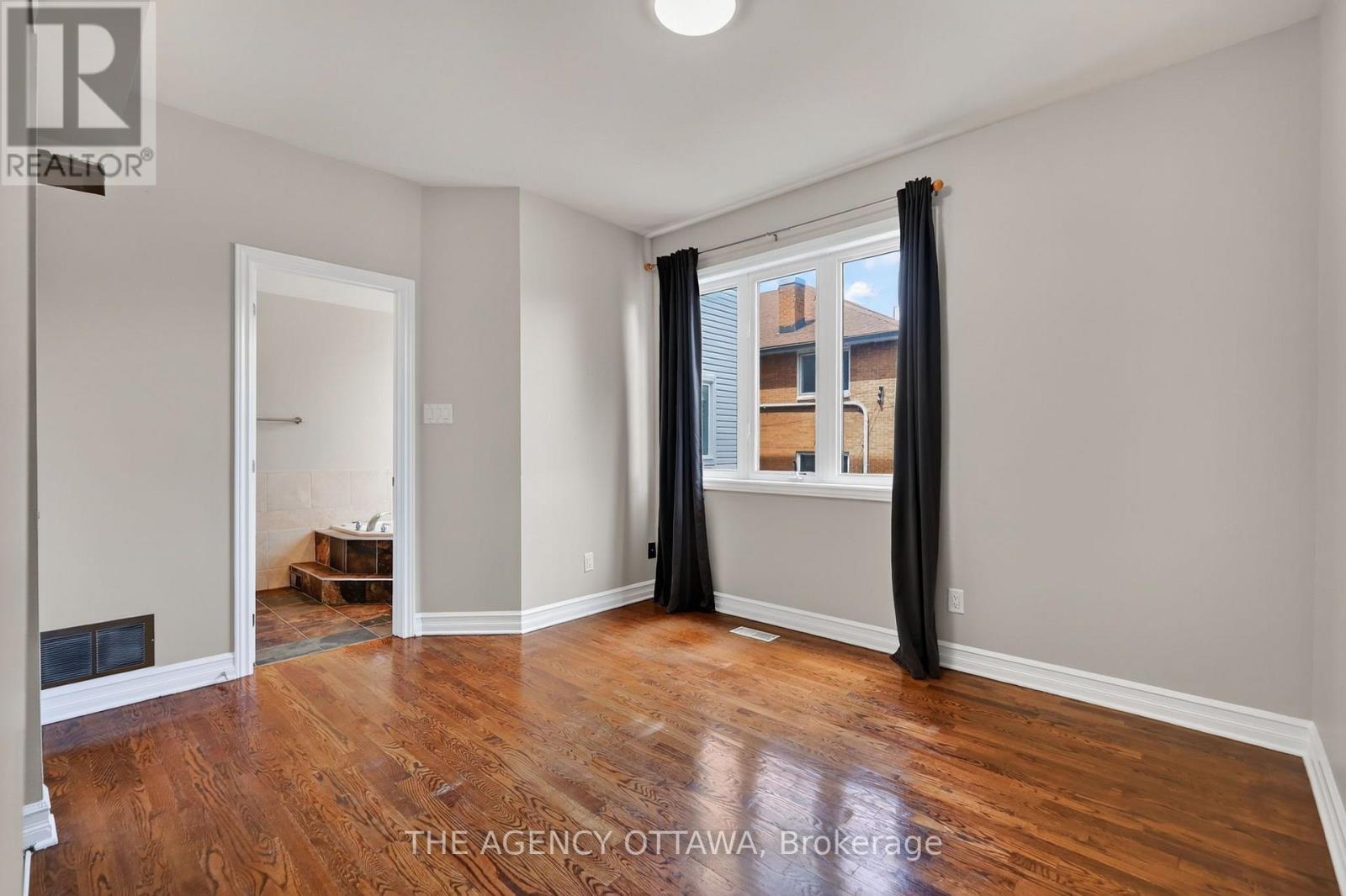 #203 711 CHURCHILL AVENUE N - 25