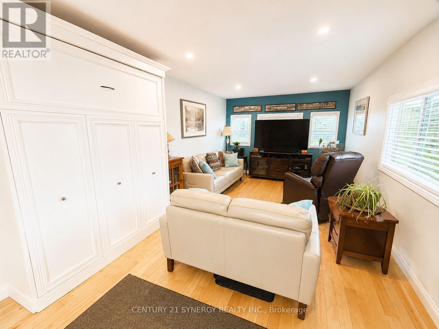 9 ECHO DRIVE - Image 10