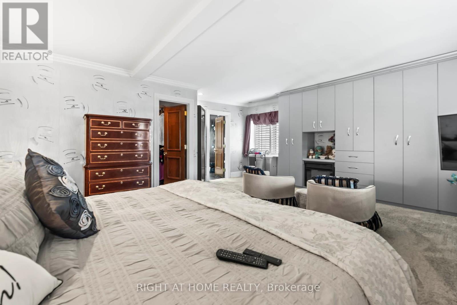 287 RUSSELL HILL ROAD - Image 28