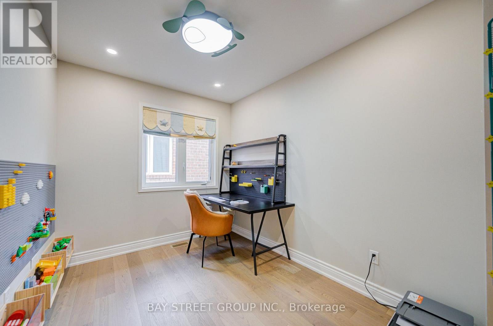 23 HORN STREET - 15