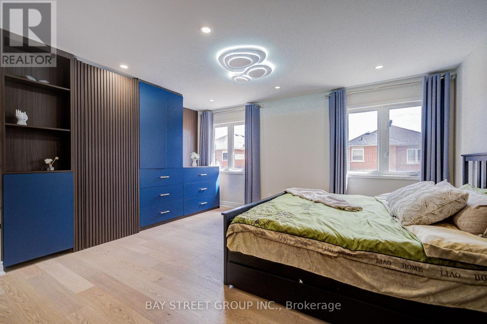 23 HORN STREET - 22