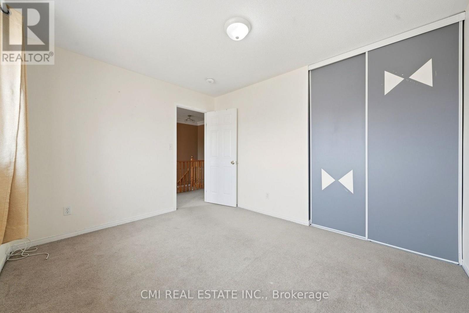 366 MARSHALL CRESCENT - 19