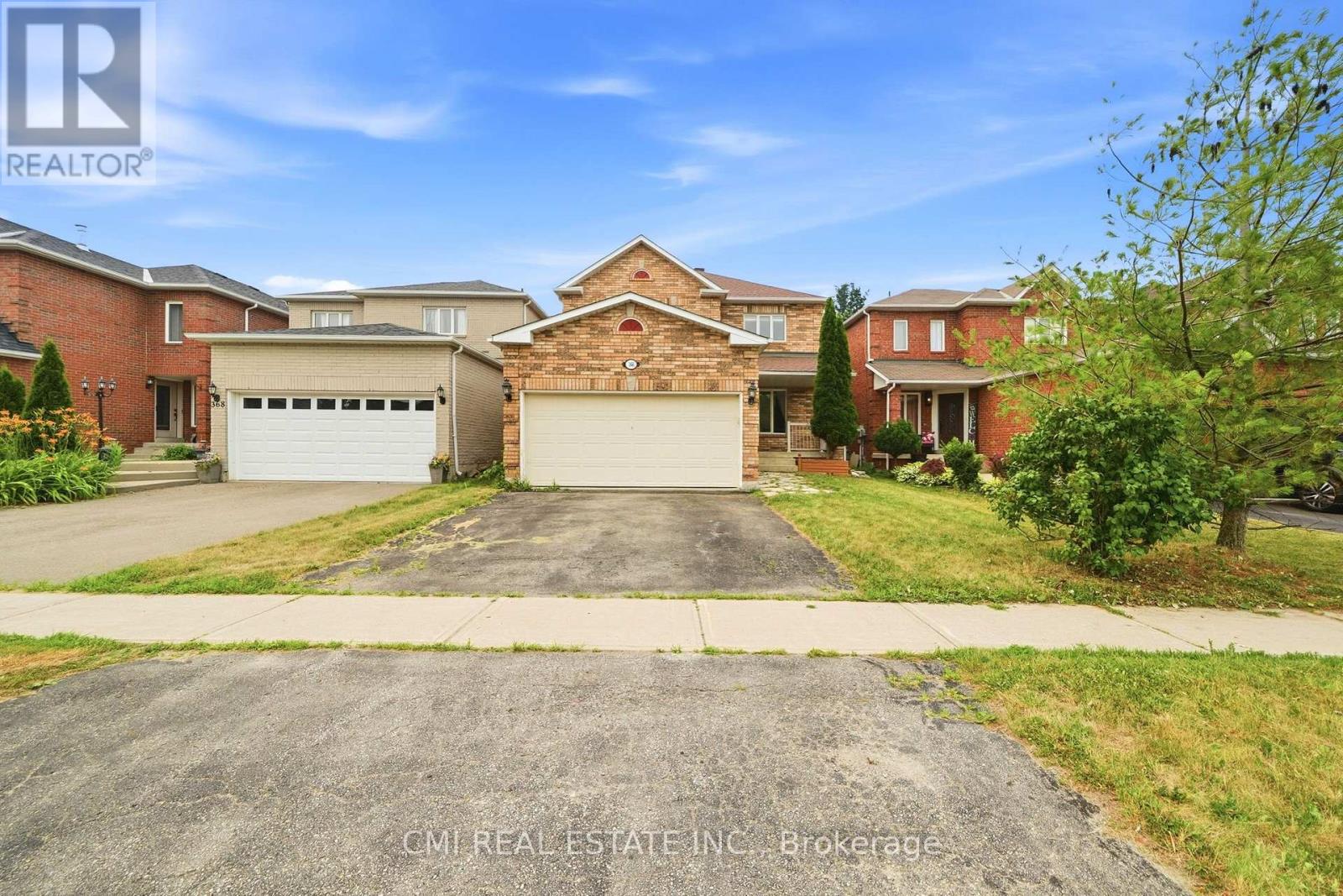 366 MARSHALL CRESCENT - 2