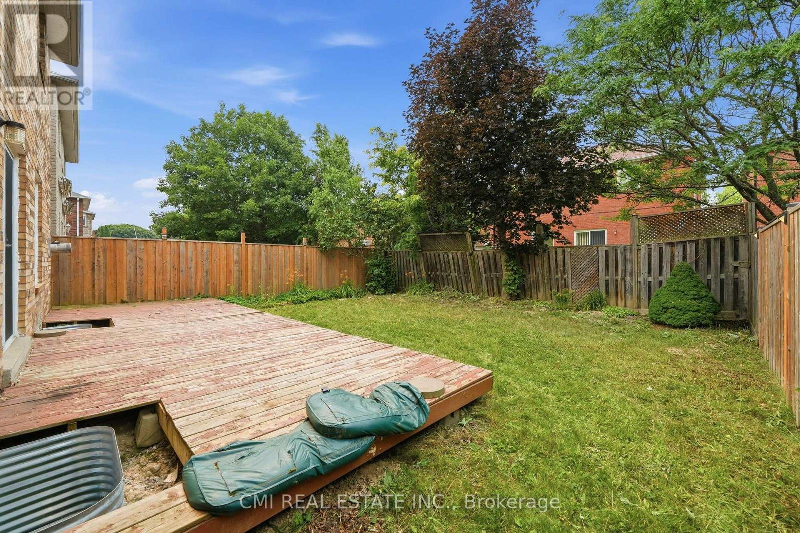 366 MARSHALL CRESCENT - 40