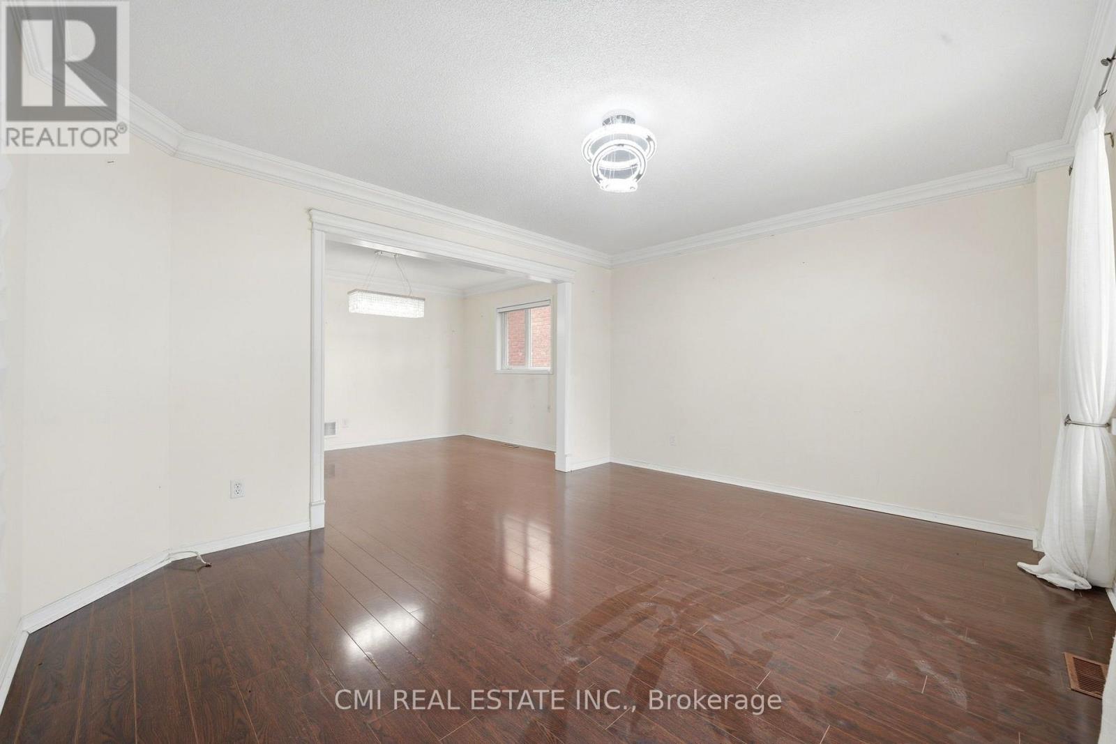 366 MARSHALL CRESCENT - 9