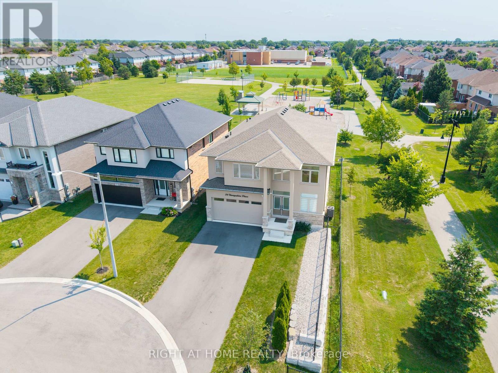 34 HAMPSHIRE PLACE - Image 4