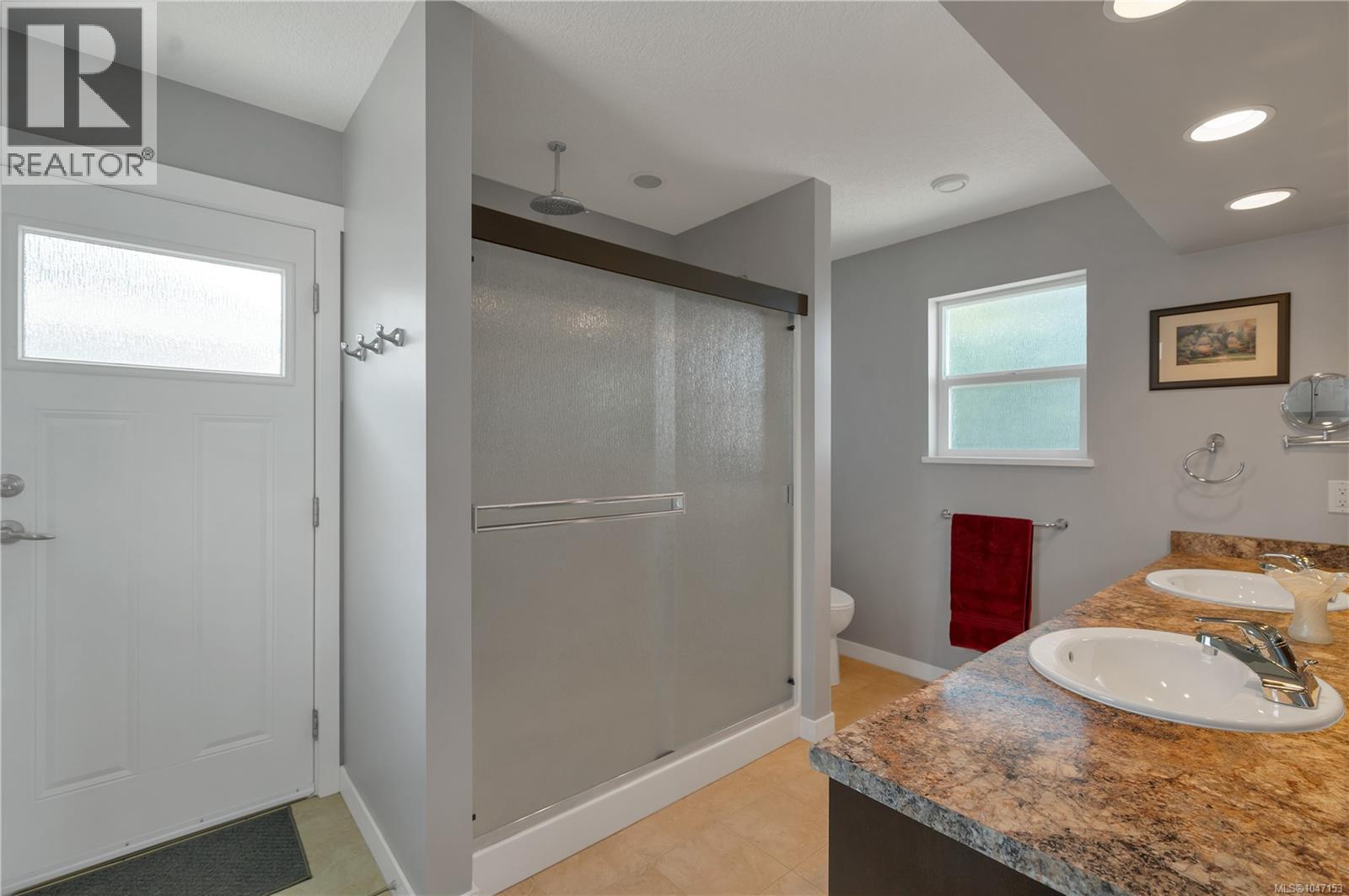 2962 Pacific View Terr - Image 25