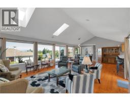 2962 Pacific View Terr, Campbell River, BC V9H1V4 Photo 12