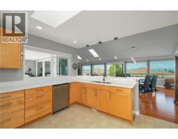 2962 Pacific View Terr, Campbell River, BC V9H1V4 Photo 18