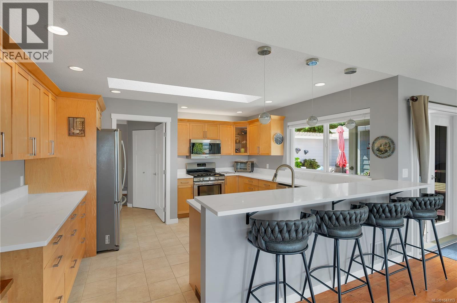 2962 Pacific View Terr - Image 14