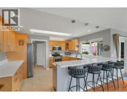 2962 Pacific View Terr, Campbell River, BC V9H1V4 Photo 14