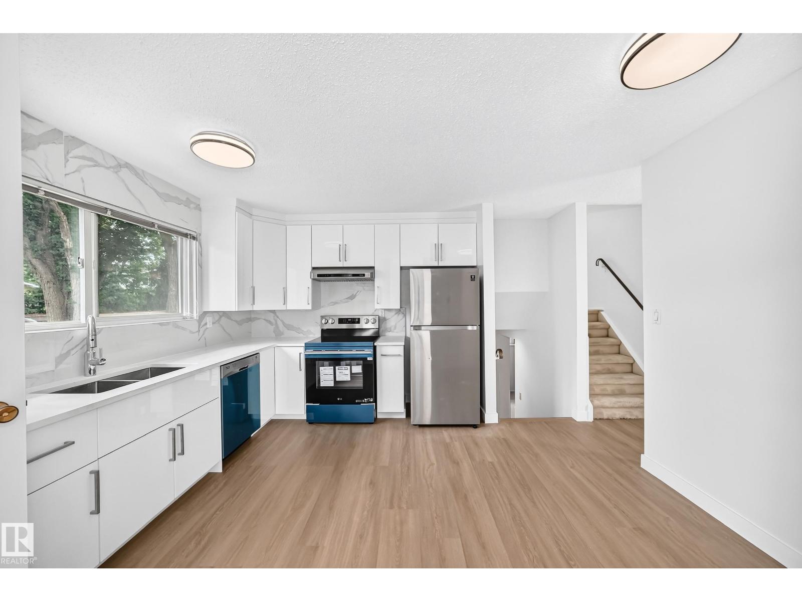 3311 114 ST NW - 10