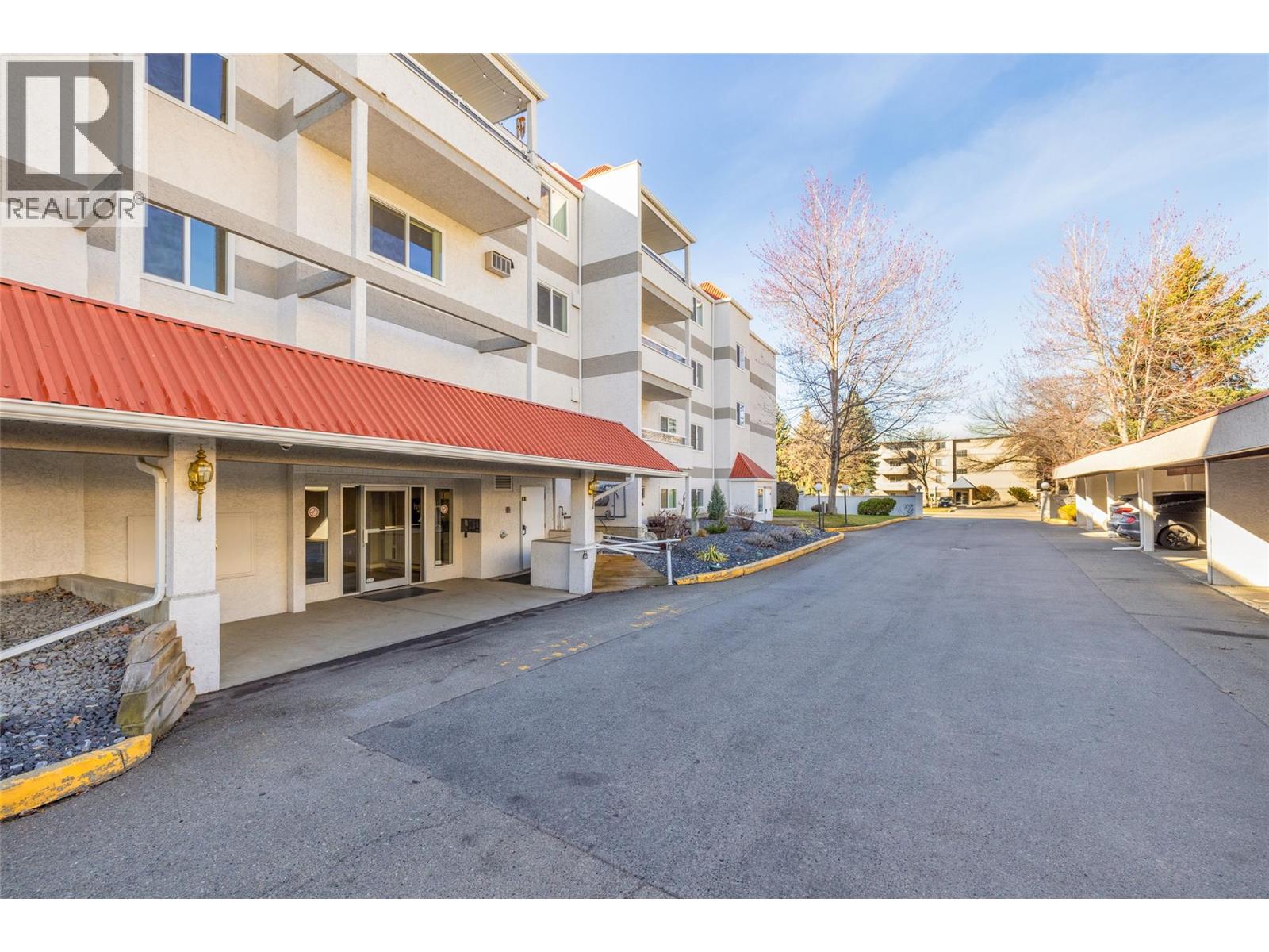 #405 3155 De Montreuil Court - 44
