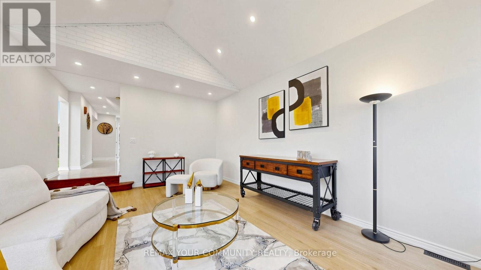 170 GARDEN AVENUE - 15
