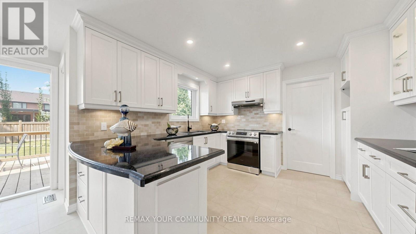 170 GARDEN AVENUE - 18