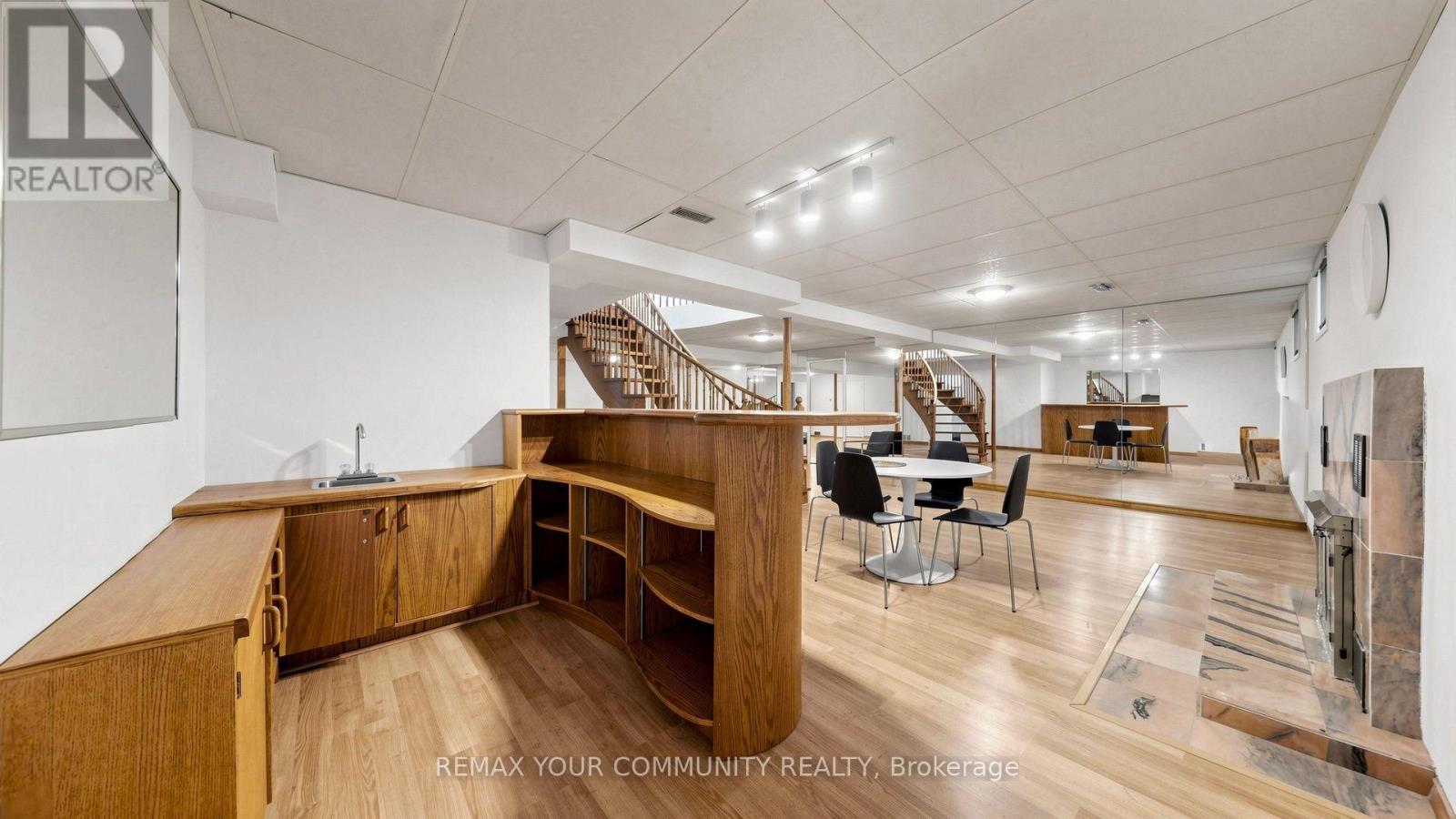 170 GARDEN AVENUE - 38