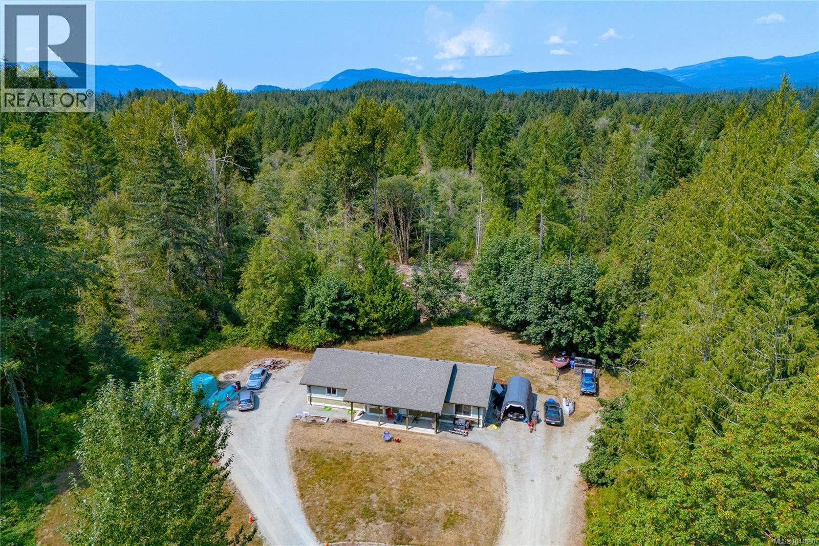 4005 Rowe Rd, Duncan