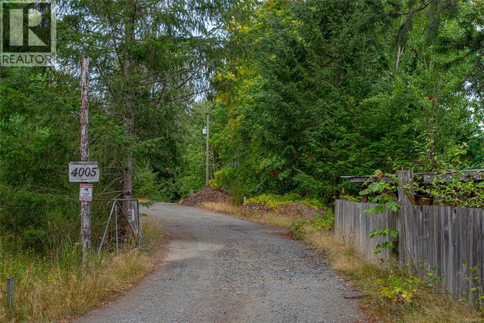 4005 Rowe Rd, Duncan