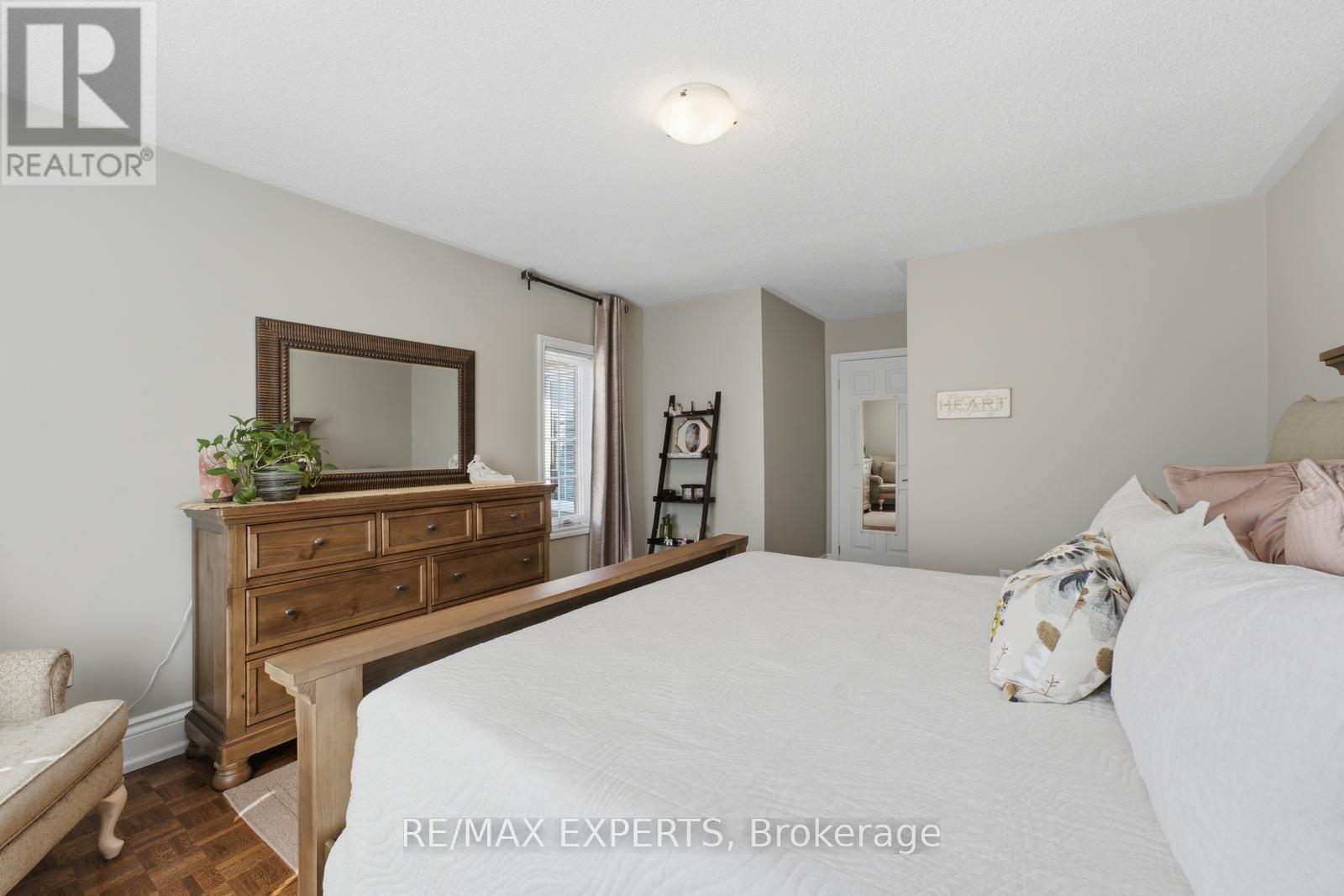 104 PINEDALE GATE - 15
