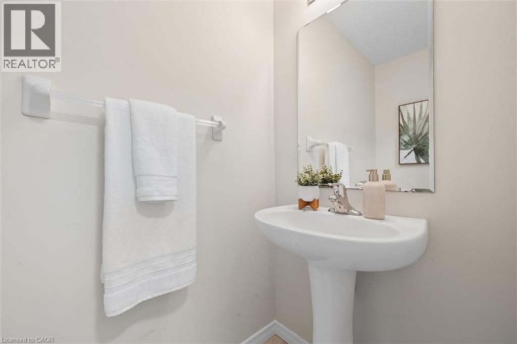 #3B 931 GLASGOW Street - Image 13