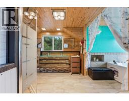 3690 Southview Road, Tappen, BC V0E2X1 Photo 32