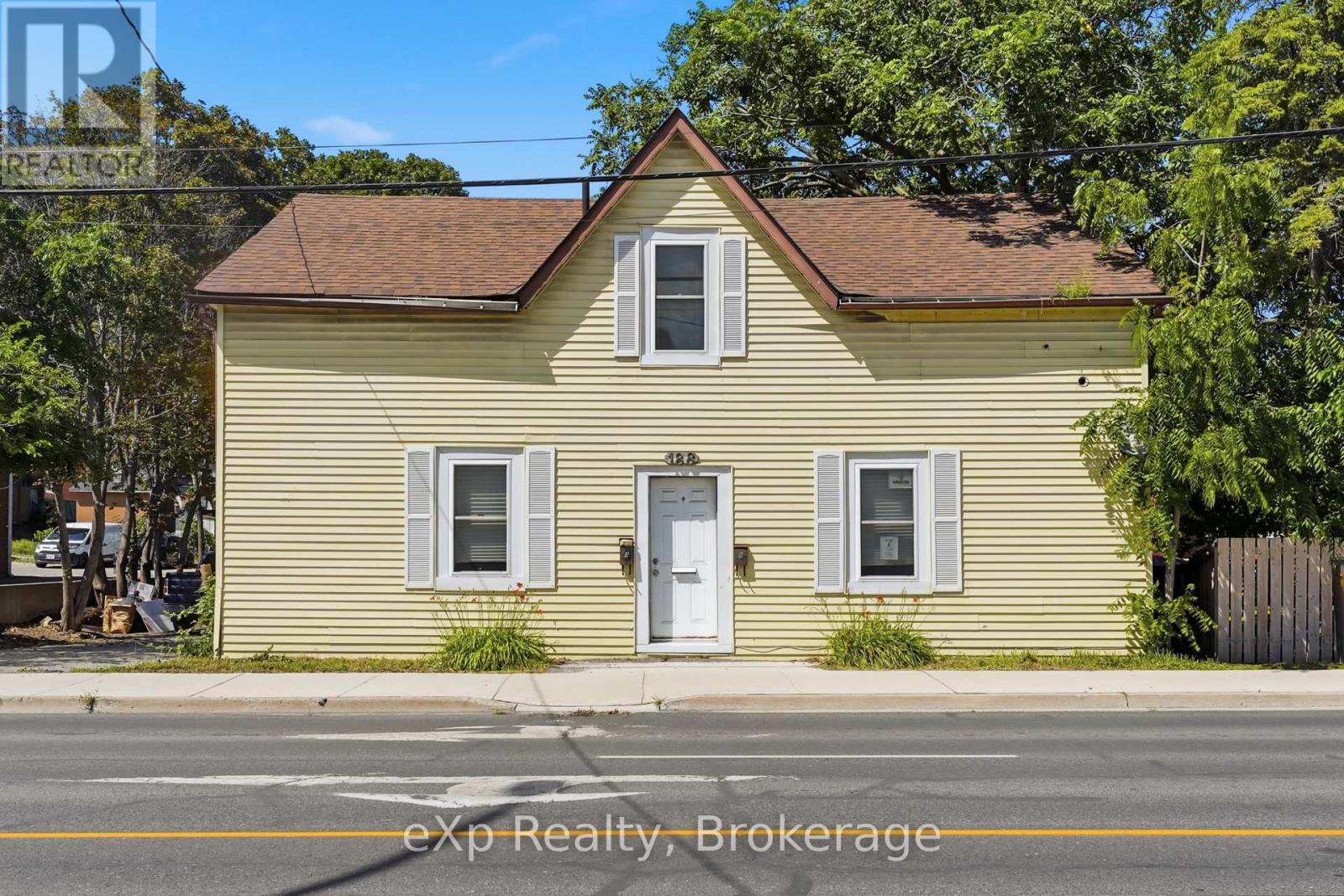 188 DUNDAS STREET W - 1