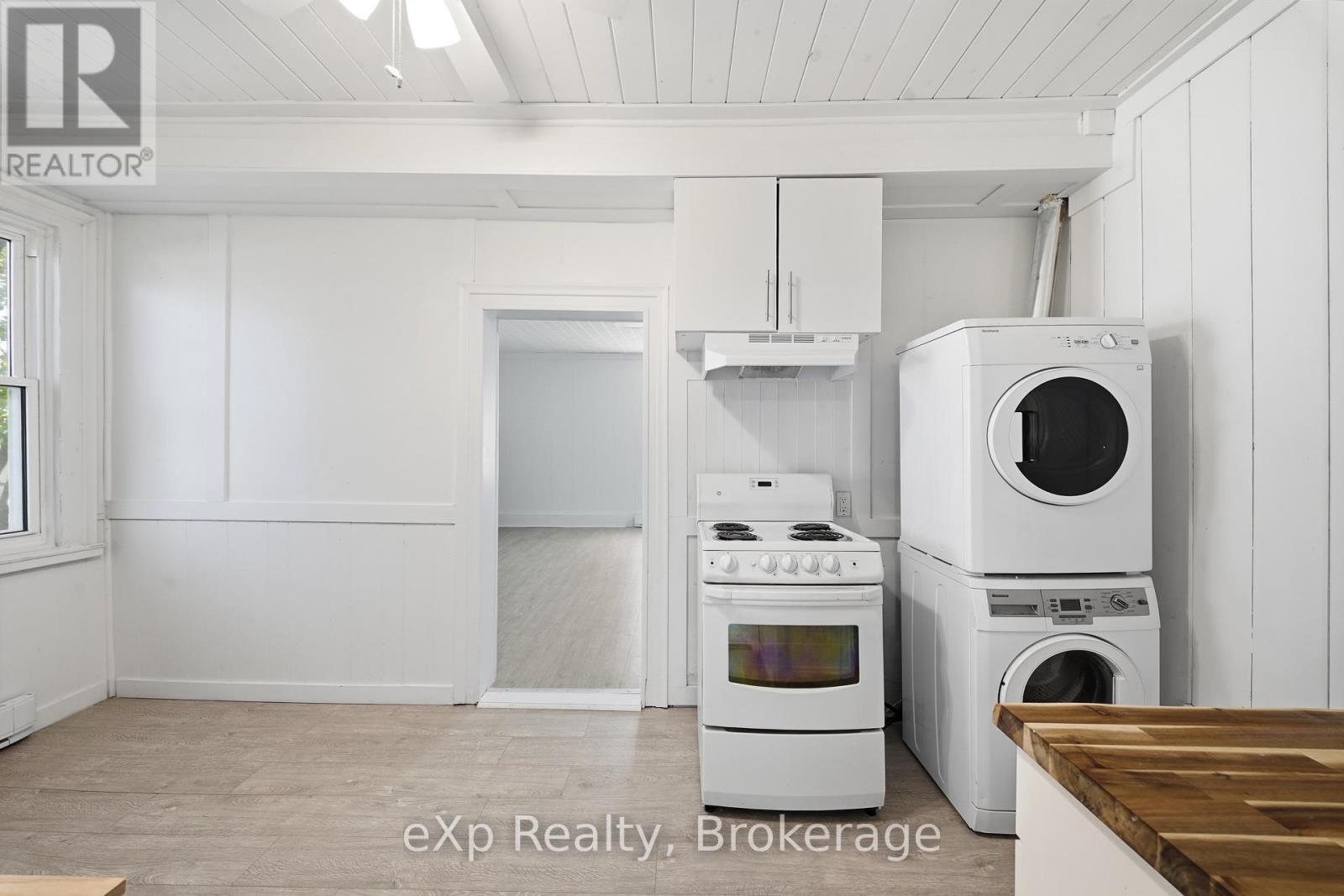 188 DUNDAS STREET W - Image 27