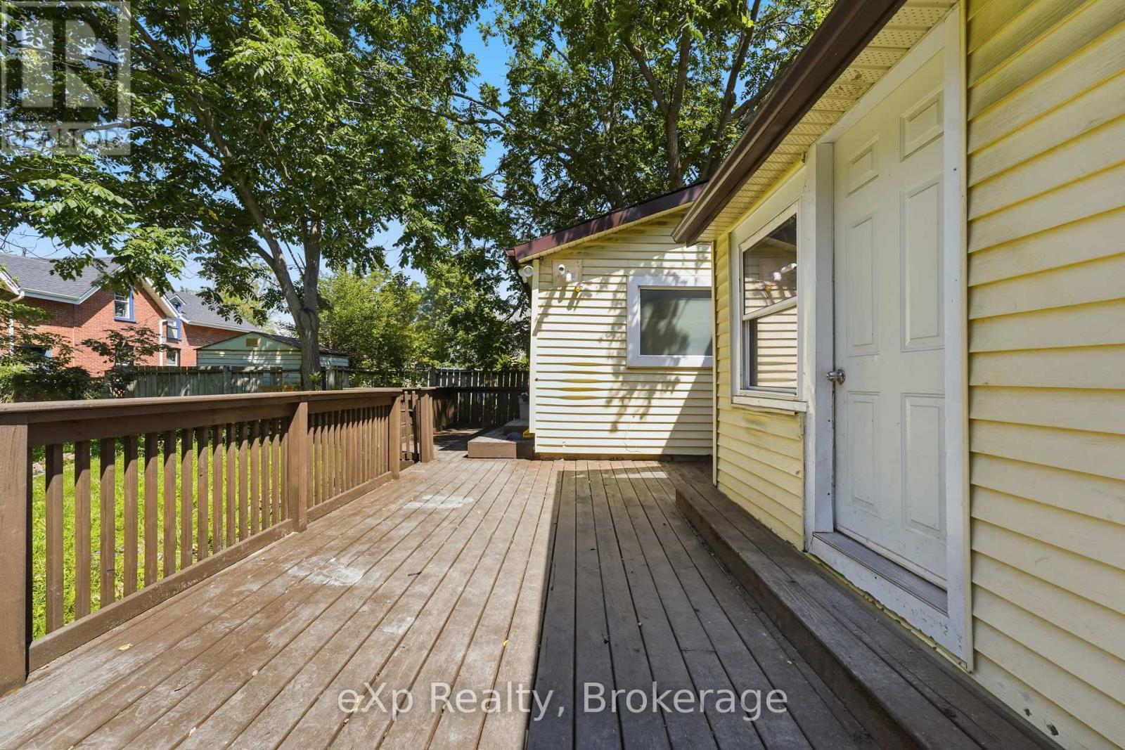 188 DUNDAS STREET W - Image 33