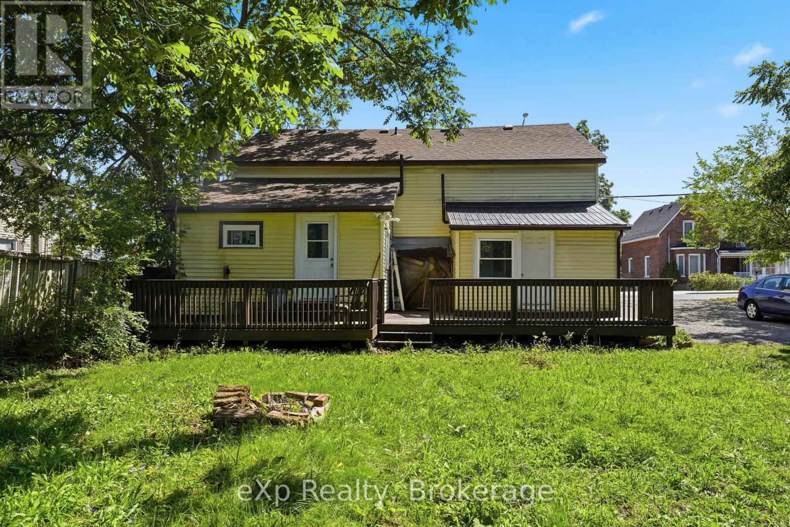 188 DUNDAS STREET W - Image 36