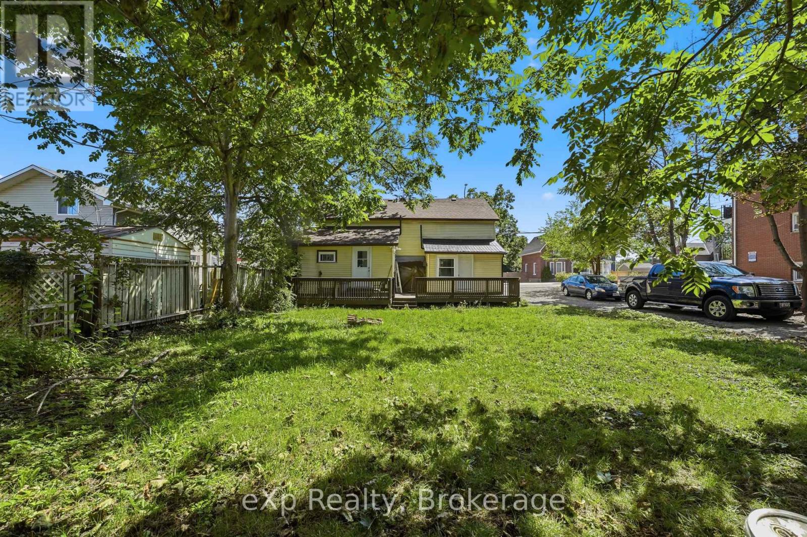 188 DUNDAS STREET W - Image 37