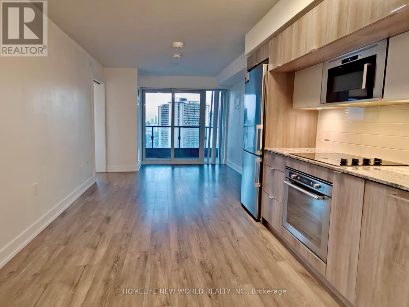 #2220 585 BLOOR STREET E - 10