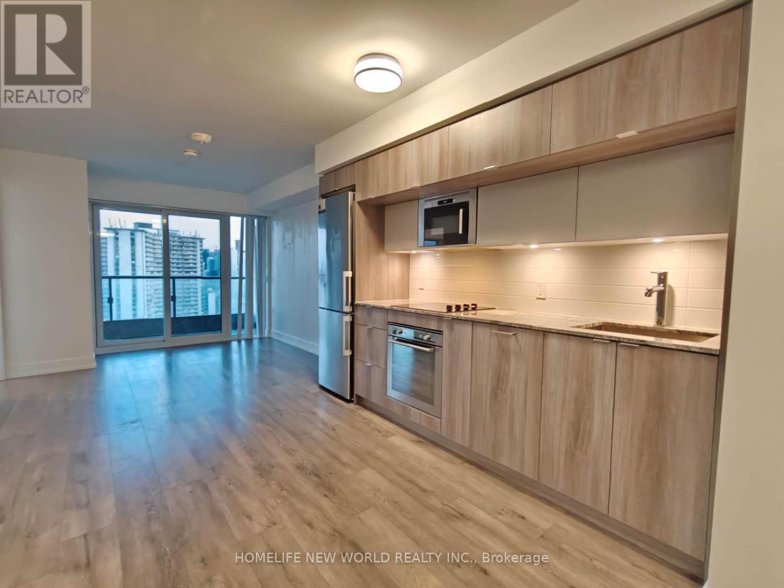 #2220 585 BLOOR STREET E - 8