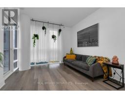 Living room - #503 - 111 Worsley Street, Barrie, ON L4M0J5 Photo 6