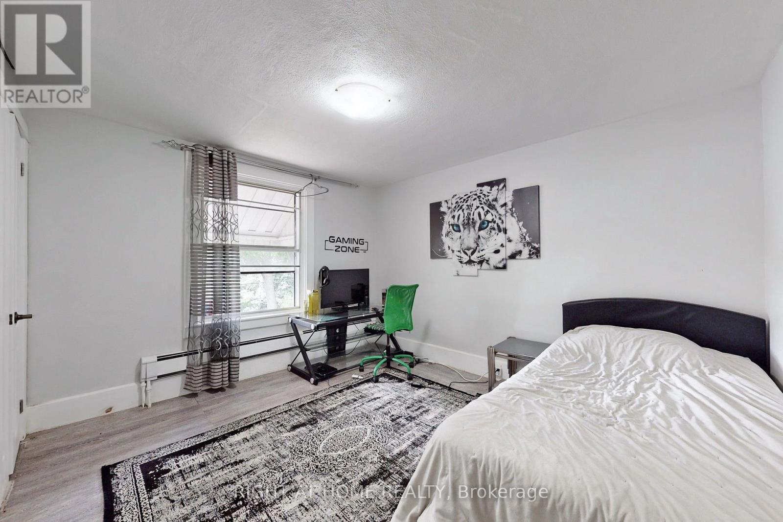 1 EDGEBROOK DRIVE - 15
