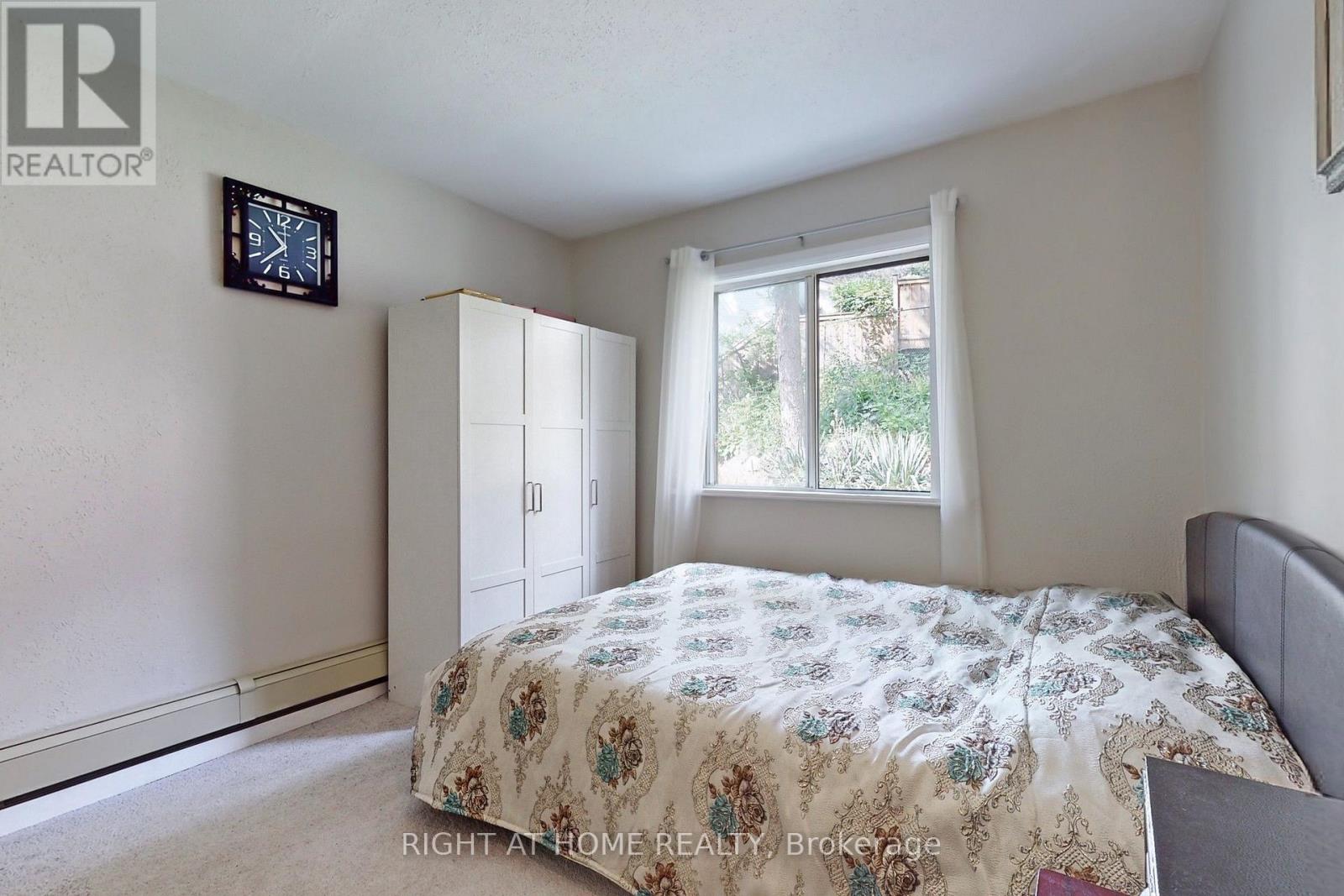 1 EDGEBROOK DRIVE - 17
