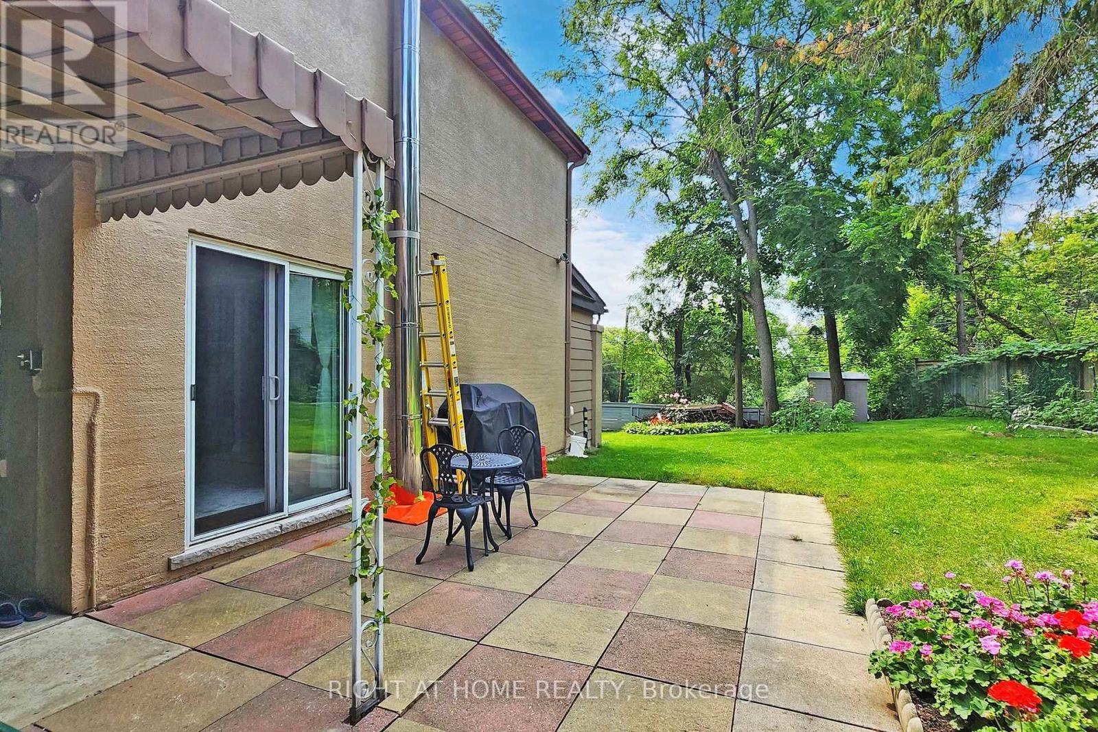 1 EDGEBROOK DRIVE - Image 28