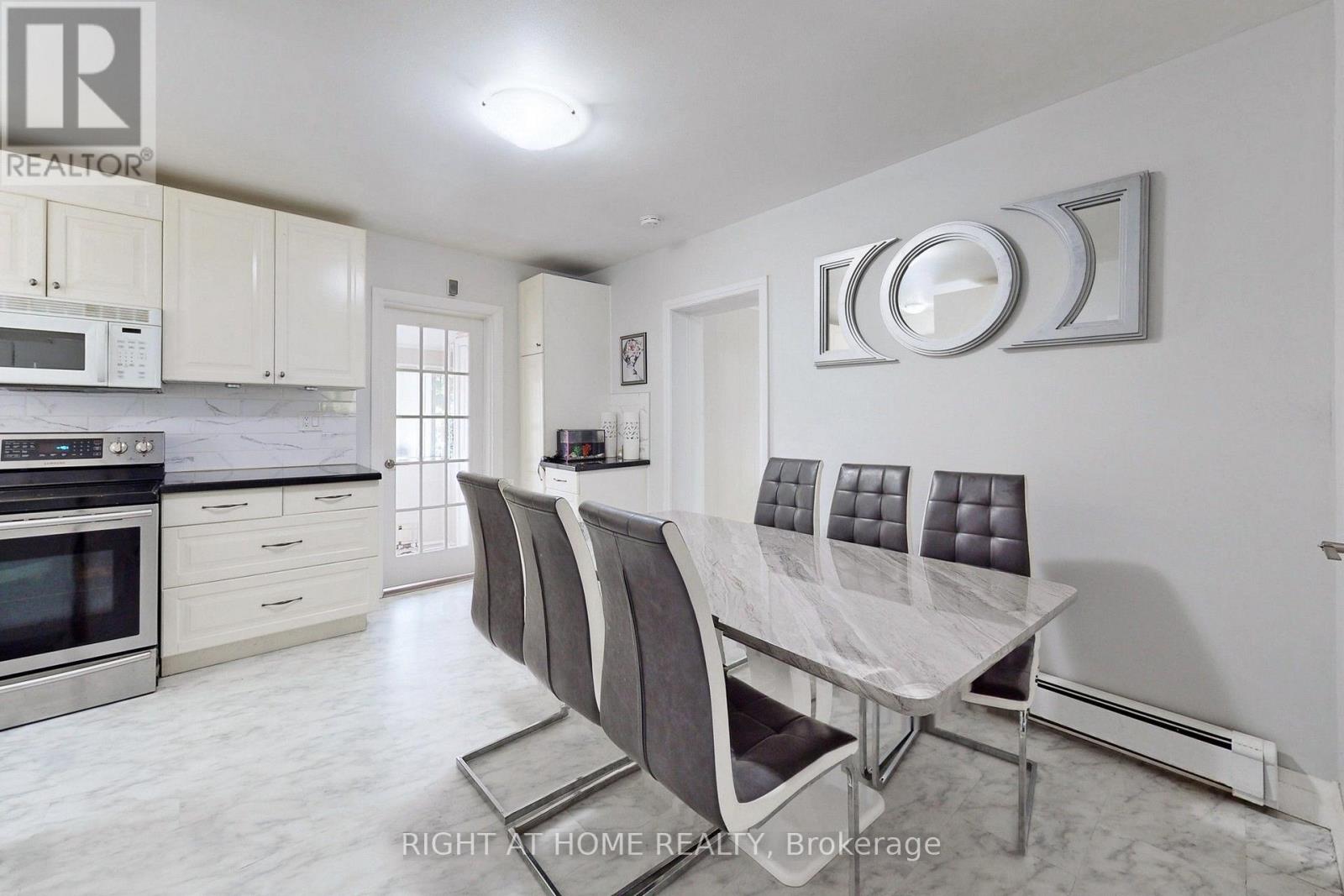 1 EDGEBROOK DRIVE - 8