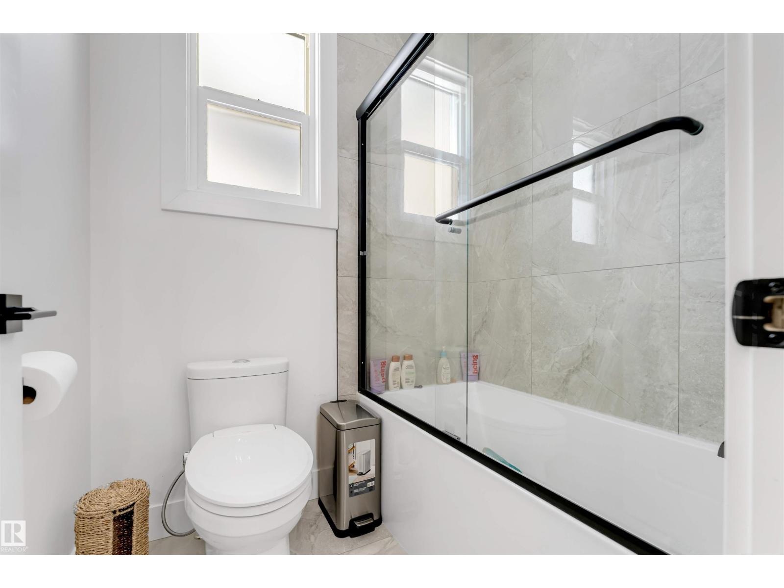 1824 18 AV NW - Image 59