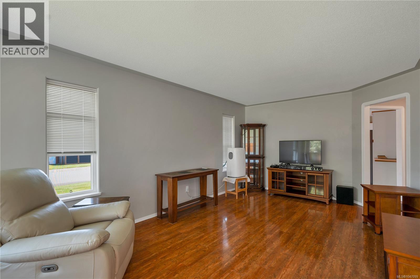 115 Colorado Dr - Image 11