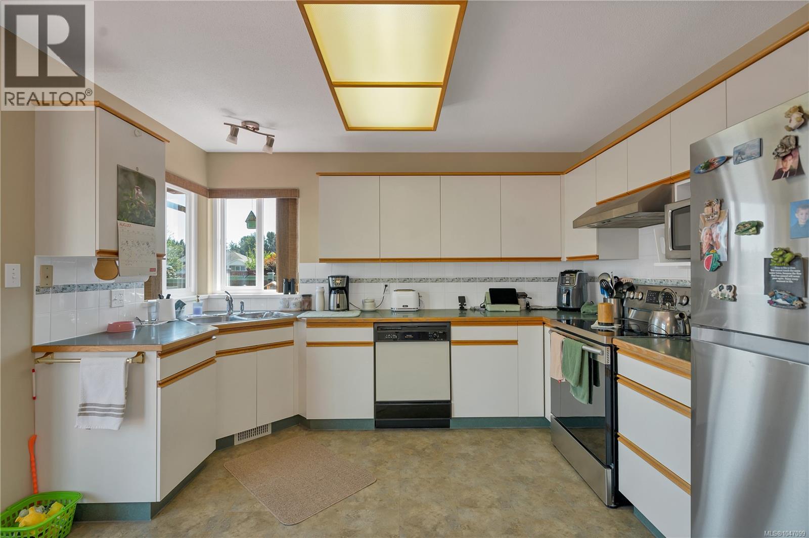 115 Colorado Dr - Image 12