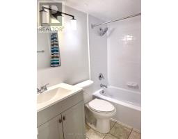 2801 - 5 Massey Square, Toronto, ON M4C5L6 Photo 11