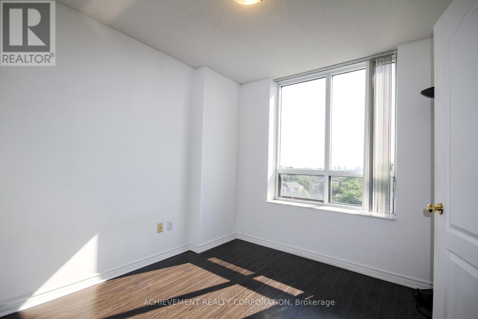 #1016 18 SOMMERSET WAY - 14