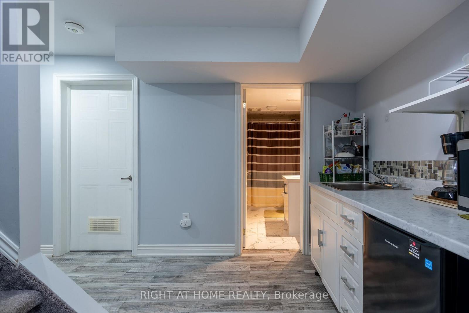 19 CARDINAL STREET - Image 42