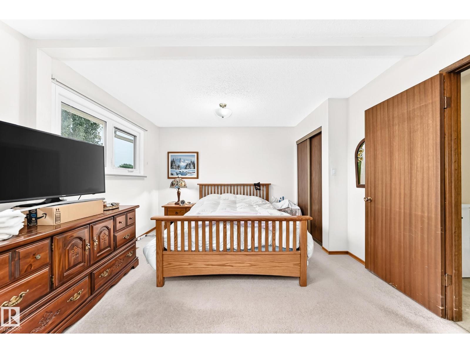 11461 152A AV NW - 24
