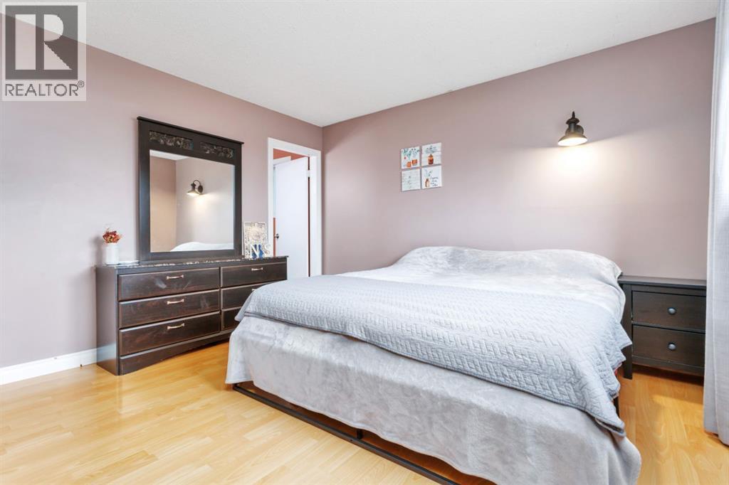 Listing photo – 5215 52 Avenue, Eckville