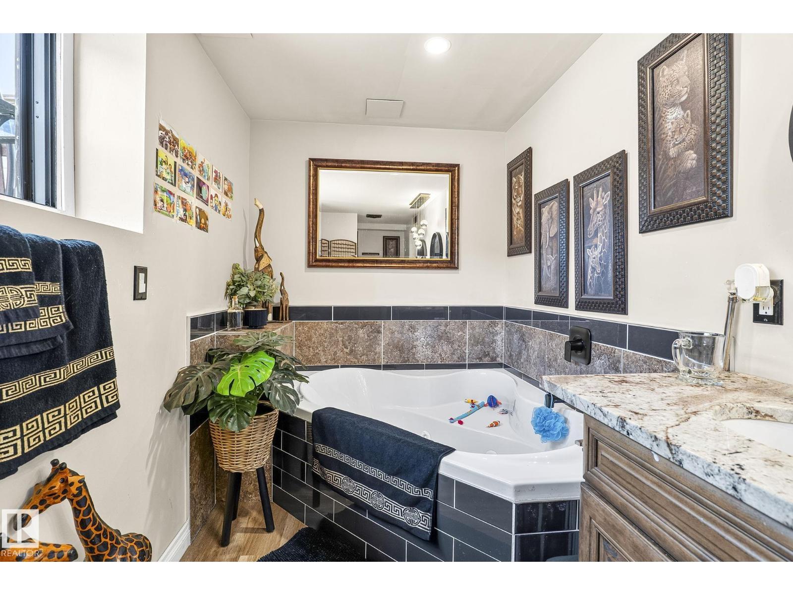 16351 119 ST NW - 13