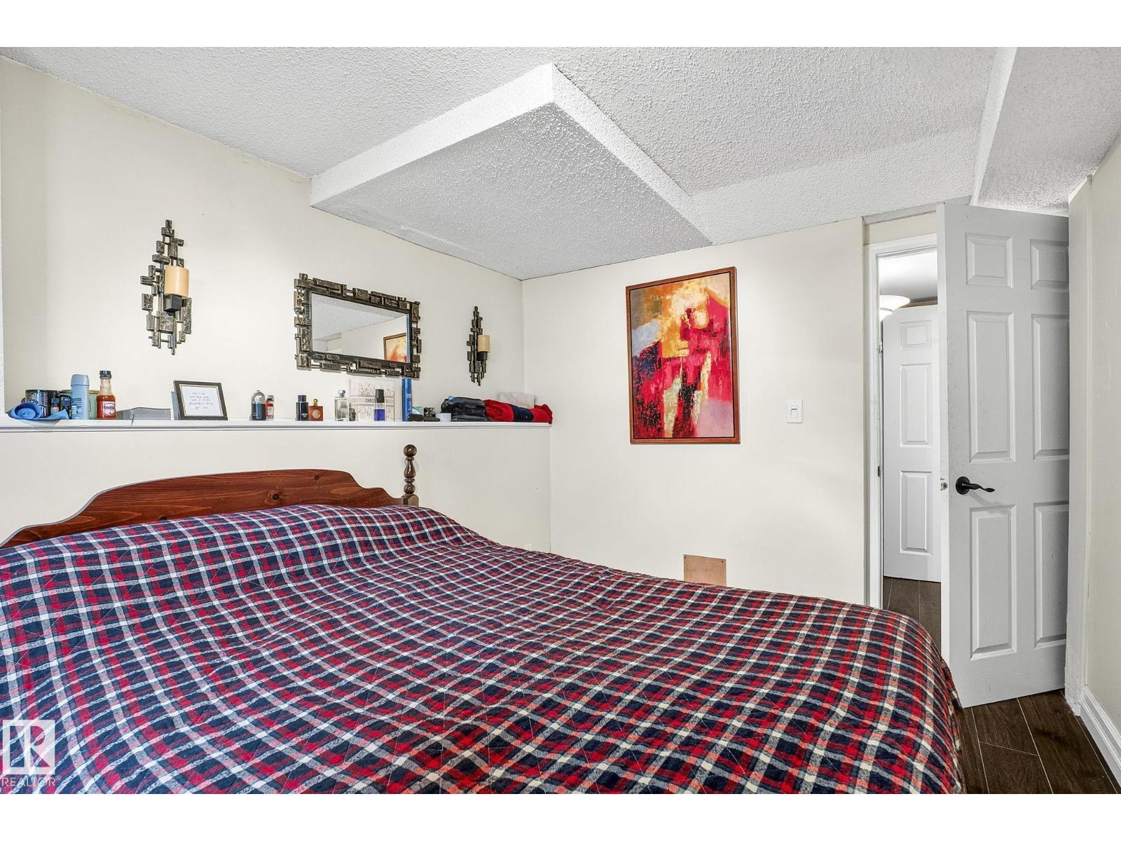 16351 119 ST NW - 15